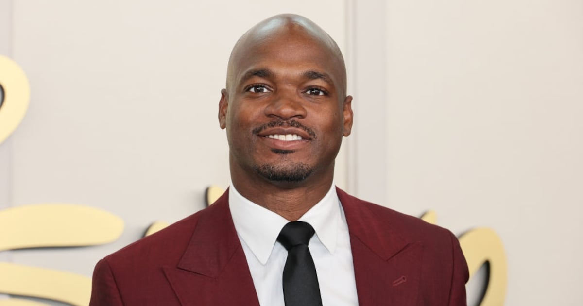 Adrian Peterson arrested, faces DWI, gun charge